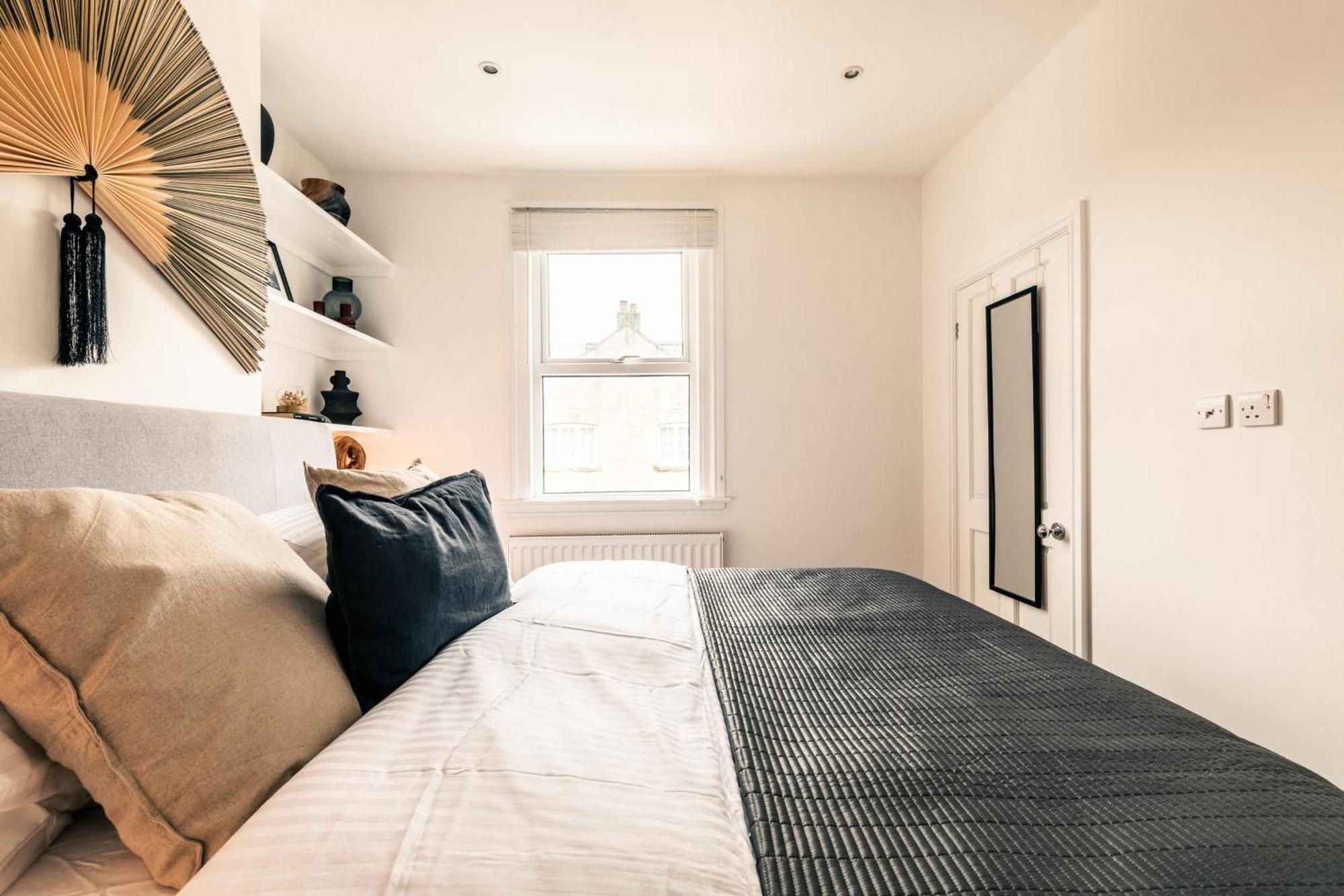 The Broadway Bath - 2 Bedrooms With Parking, Central באת' מראה חיצוני תמונה