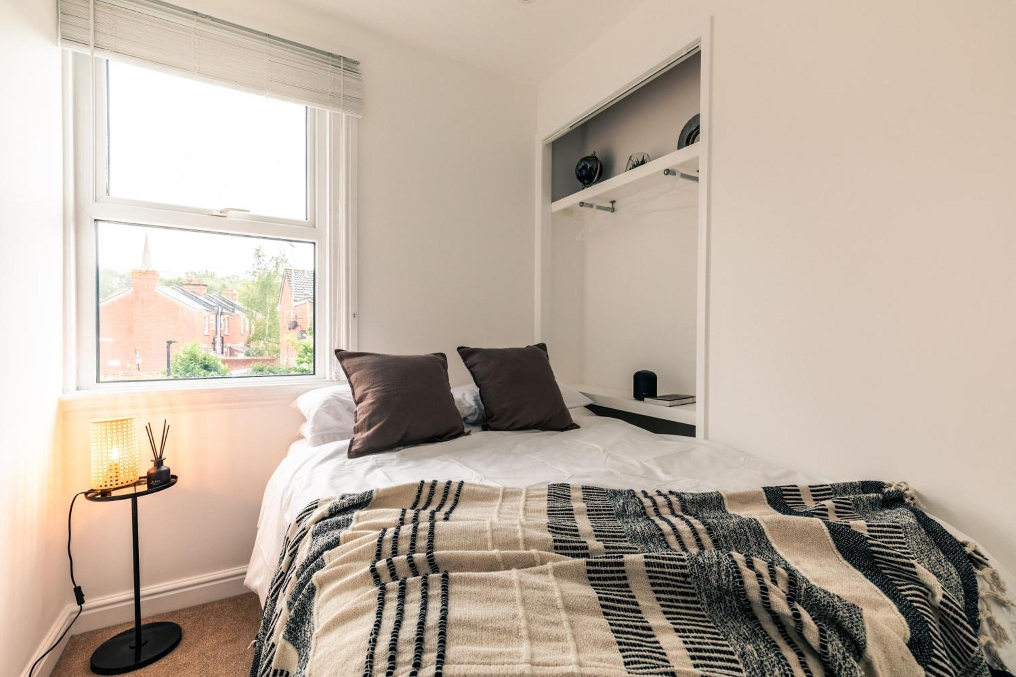 The Broadway Bath - 2 Bedrooms With Parking, Central באת' מראה חיצוני תמונה