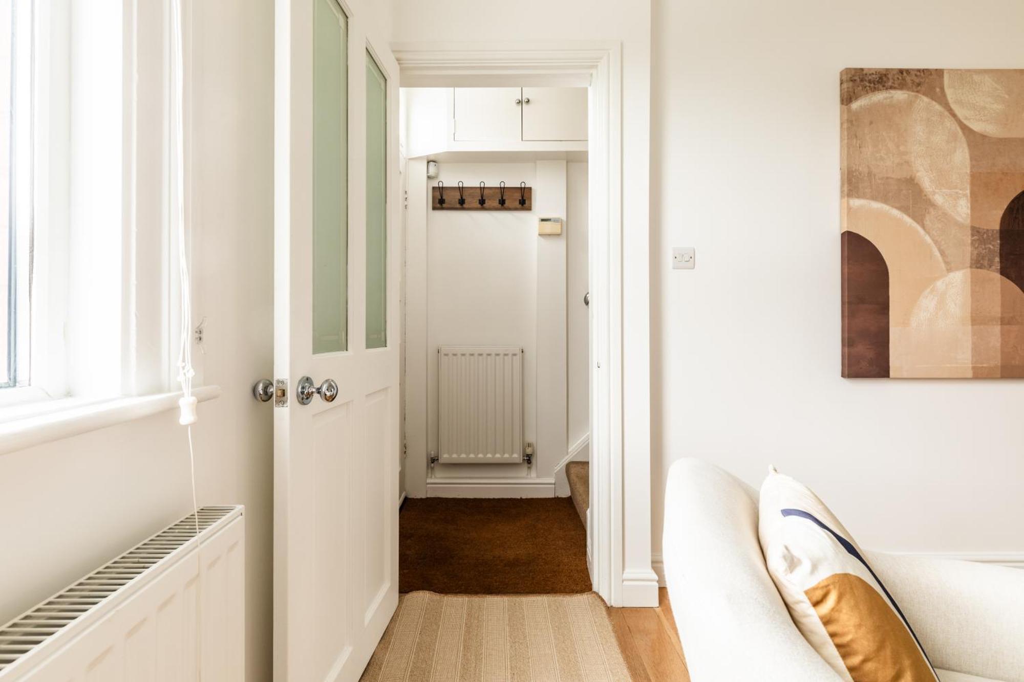 The Broadway Bath - 2 Bedrooms With Parking, Central באת' מראה חיצוני תמונה